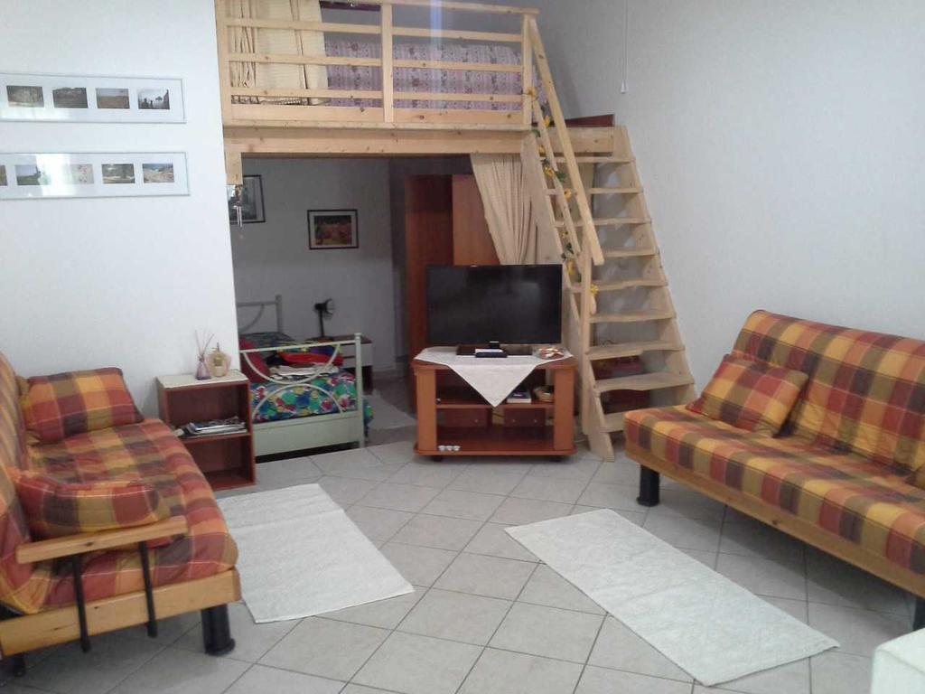 Lovely House Daire Nebida Dış mekan fotoğraf